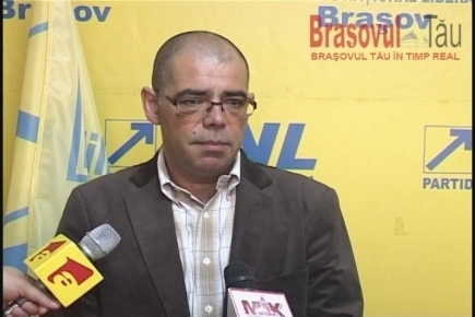 sute-de-persoane-cu-handicap-din-brasov-au-primit-acasa-ajutoarele-alimentare-de-la-ue