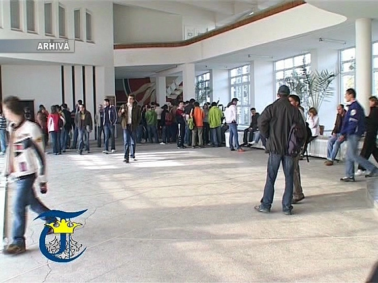 targul-liceelor-la-aula-universitatii-