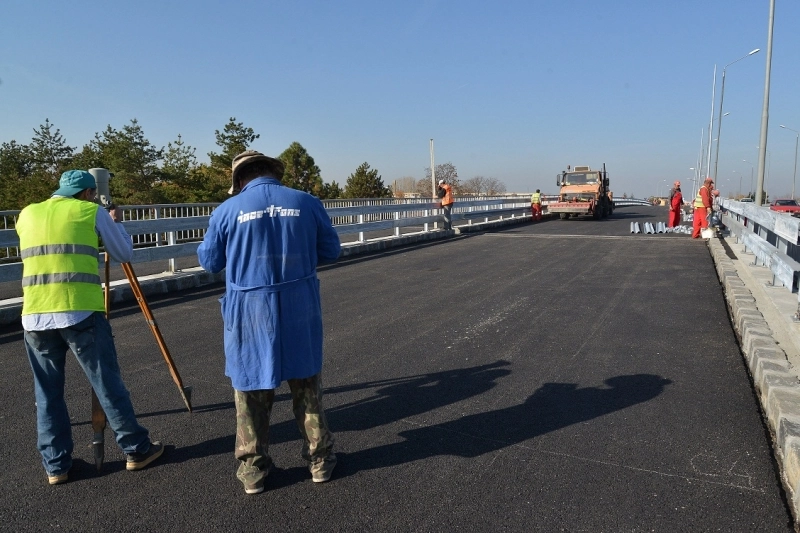 test-de-rezistenta-la-pasajul-de-la-fartec-vezi-stadiul-lucrarilor-foto-