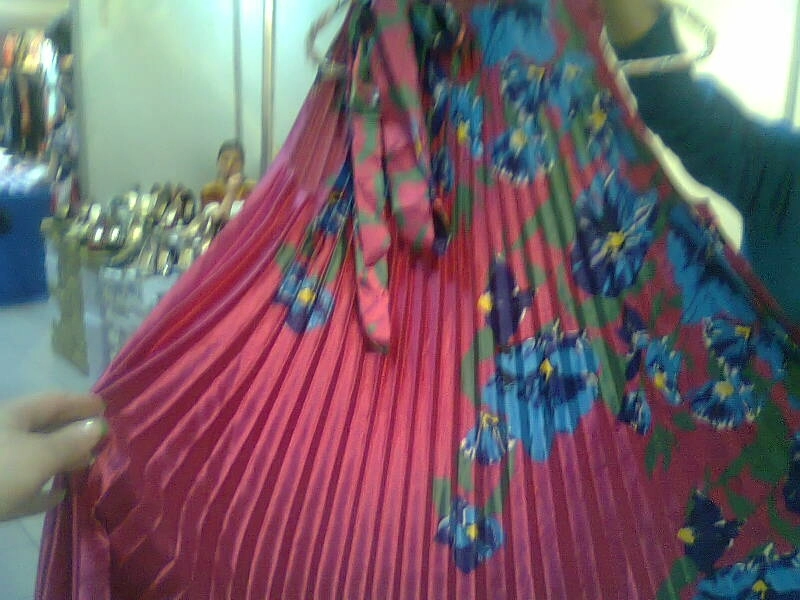 ultima-moda-la-brasov-rochiile-creponate