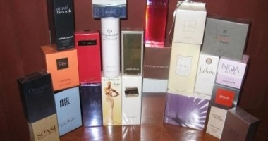 un-brasovean-prins-ca-vindea-ilegal-parfurmuri-