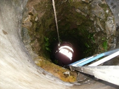 ultima-ora-femeie-cazuta-in-fantana-in-localitatea-rausor