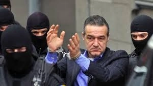 verdictul-in-dosarul-valiza-pe-4-iunie