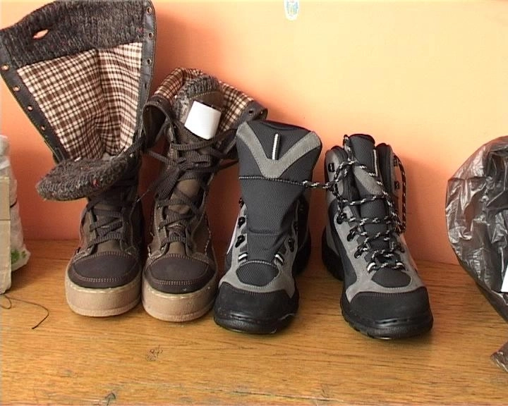 vindeau-pe-internet-pantofi-contrafacuti