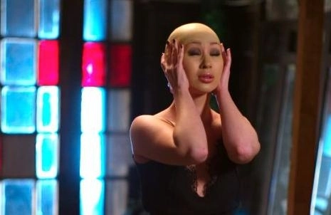 xonia-sa-ras-pe-cap-de-ce-sa-tuns-cheala-video