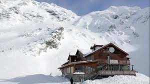 zapada-de-doi-metri-la-balea-lac