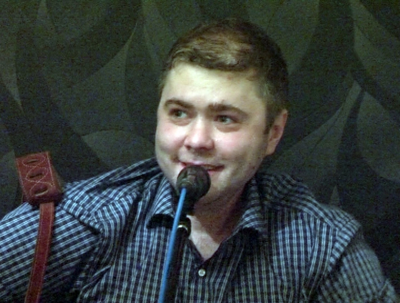 -spectacol-caritabil-de-muzica-folk-si-teatru-la-reduta