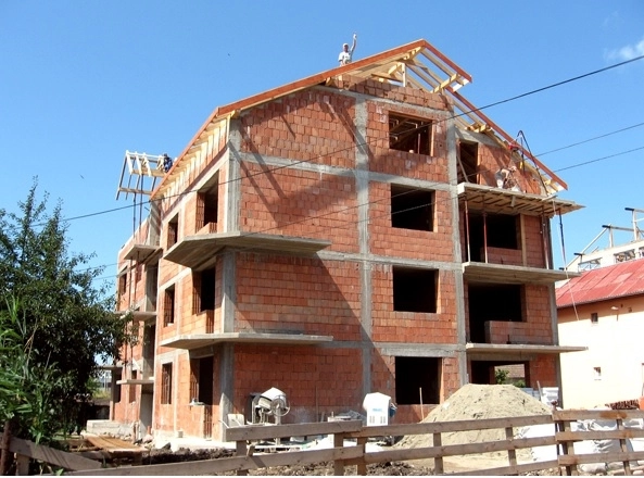 32-din-firmele-de-constructii-brasovene-sunt-neprofitabile