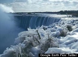 a-inghetat-cascada-niagara