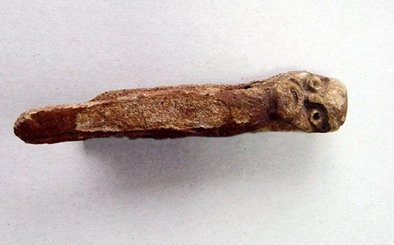 a-pescuit-o-statueta-din-epoca-bronzului