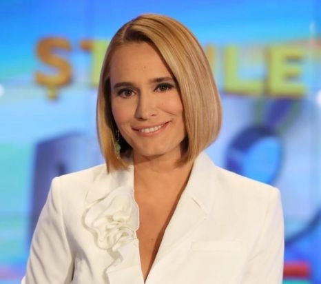andreea-esca-a-renuntat-la-pupitrul-stirilor-pro-tv