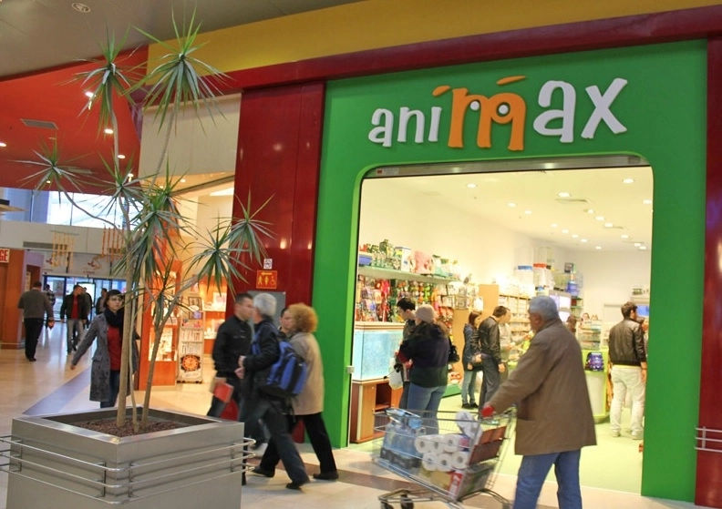 animax-vrea-sa-deschida-un-petshop-si-la-brasov