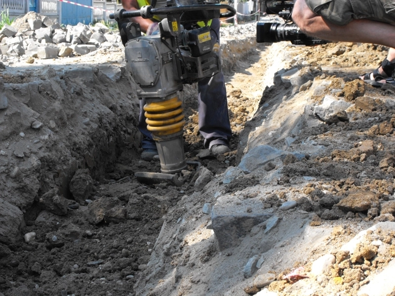 bani-pentru-inchiderea-santierelor-abandonate-din-judet