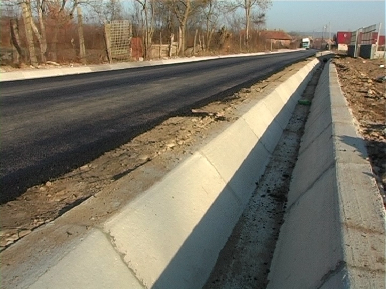 banii-de-asfalt-se-duc-pe-apa