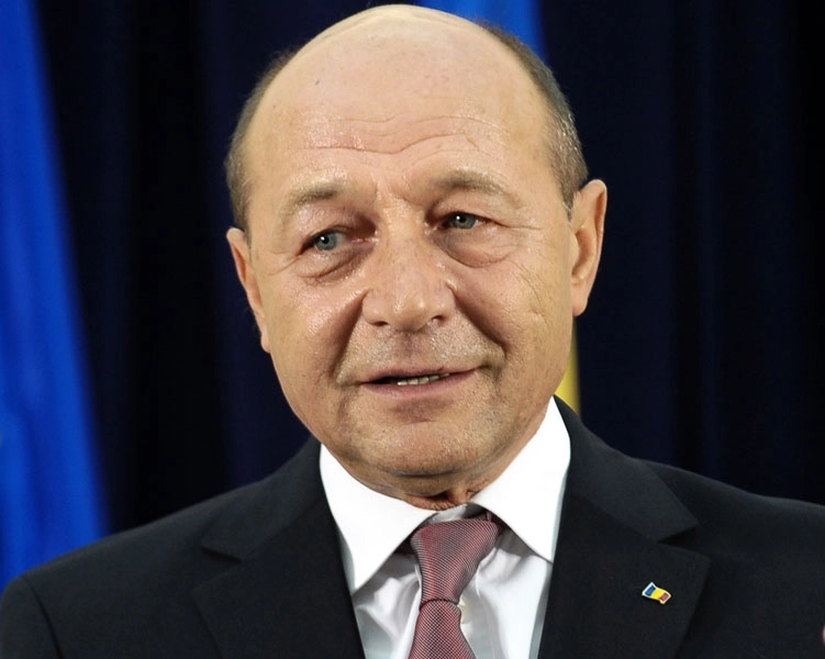 basescu-va-mai-dura-cativa-ani-pana-sa-adoptam-euro