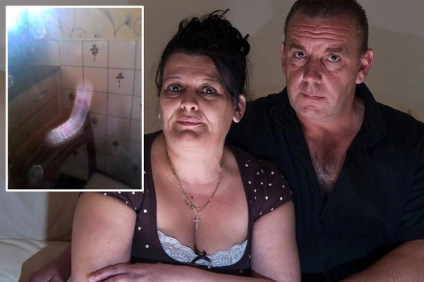 bizar-a-fost-hartuita-sexual-de-o-fantoma-