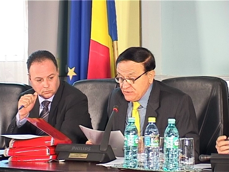 bugetul-cj-aproape-batut-in-cuie