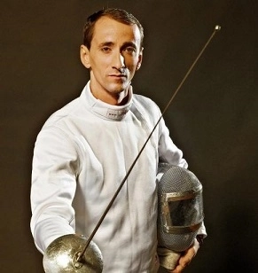 caravana-scrimei-romanesti-ajunge-la-brasov