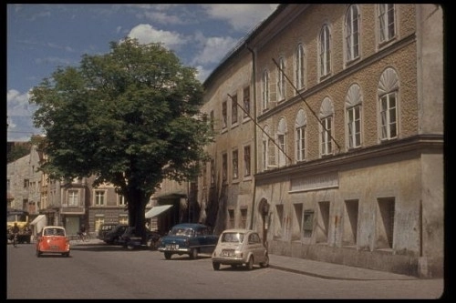 casa-natala-a-lui-hitler-de-inchiriat