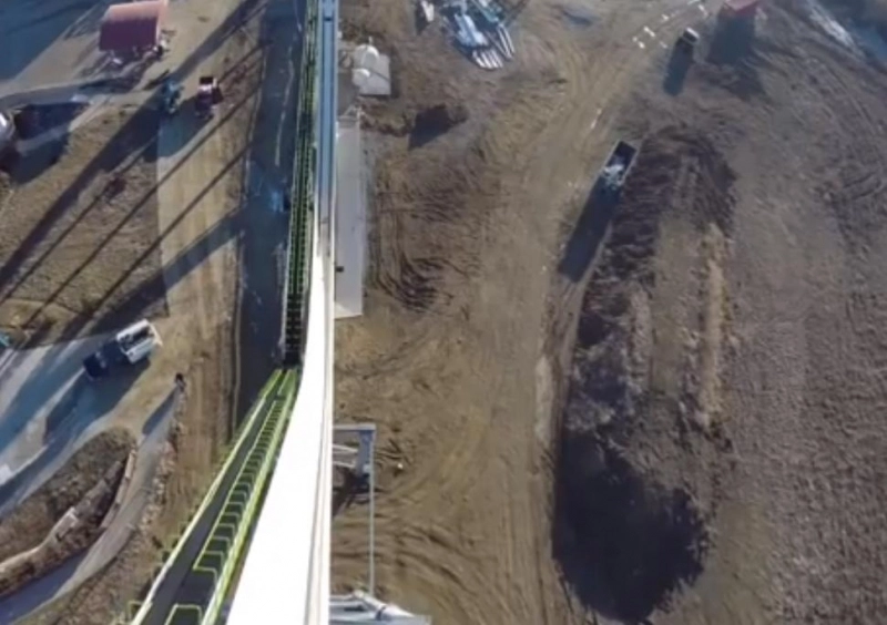 cel-mai-inalt-tobogan-cu-apa-din-lume-video