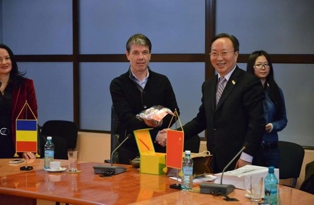 chinezii-au-ganduri-mari-de-afaceri-cu-brasovul