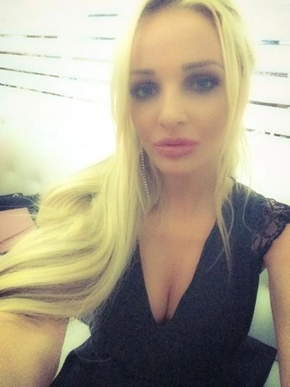 cine-este-noua-cucerire-a-lui-catalin-botezatu-blonda-si-sexi