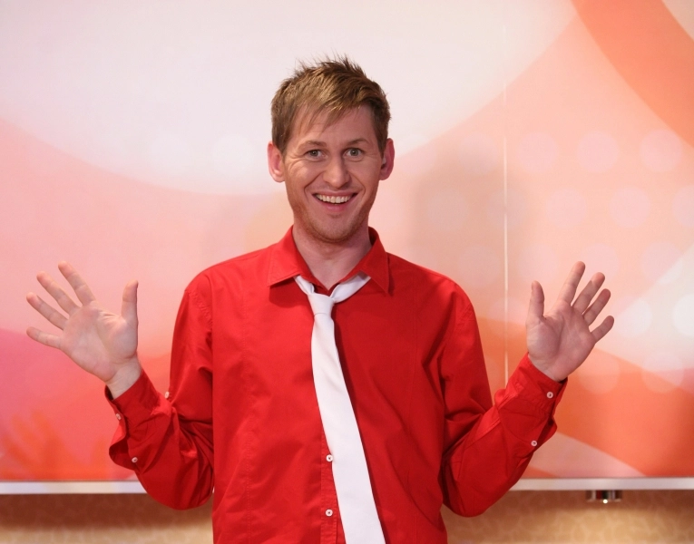 cine-la-inlocuit-pe-mircea-solcanu-la-povestiri-de-noapte