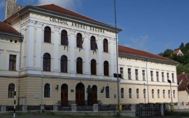 conferinta-deschisa-publicului-larg-la-saguna