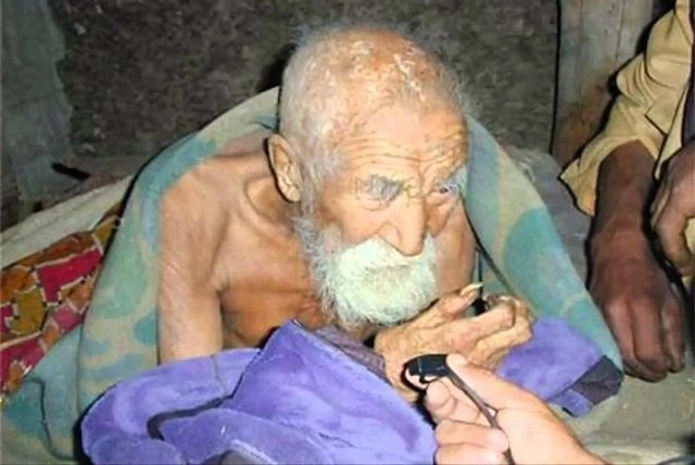 cum-arata-barbatul-care-are-179-de-ani