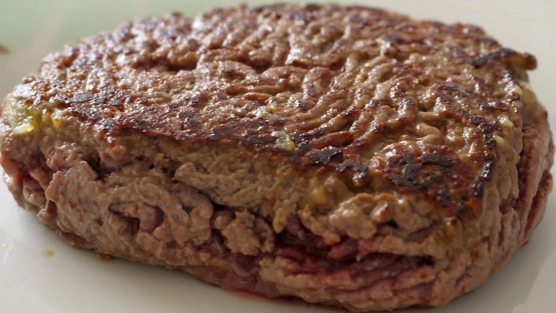 delir-sau-inventat-burgerii-cu-gust-de-carne-de-om