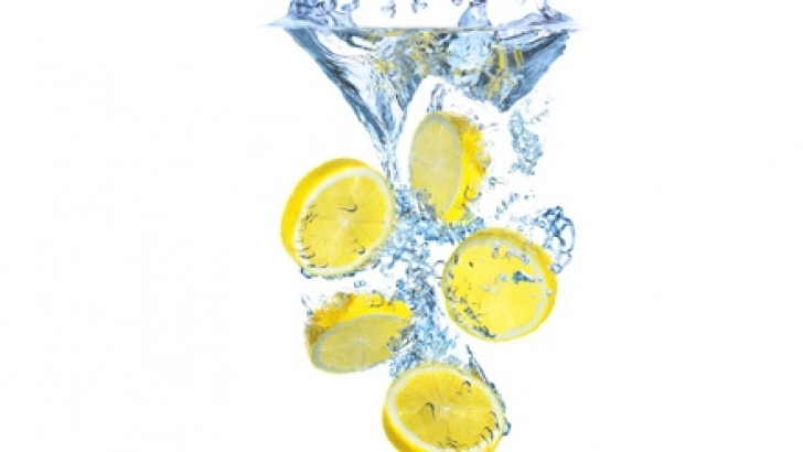 detoxifierea-cu-lamaie-10-beneficii-de-care-nu-stiai