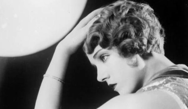 femeia-in-viata-publica-a-brasovului-interbelic