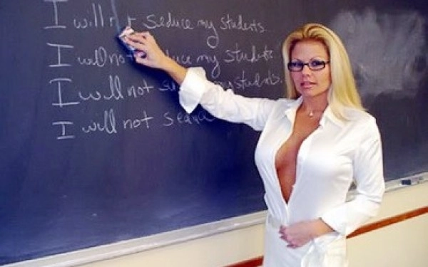 foto-socant-profesoara-acuzata-de-abuz-sexual-insarcinata-cu-unul-dintre-elevii-sai-