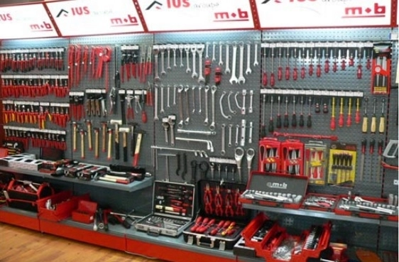 francezii-de-la-mob-ius-brasov-ataca-piata-asiatica