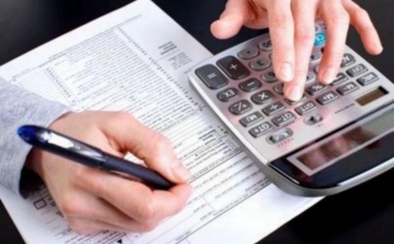 guvernul-taie-din-bugetele-presedintiei-educatiei-culturii-si-da-la-serviciile-de-informatii