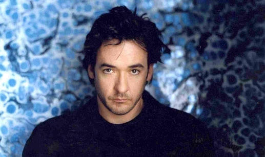 john-cusack-hollywoodul-este-un-bordel-unde-oamenii-o-iau-razna