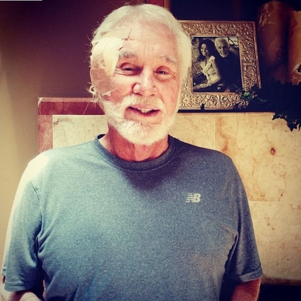kenny-rogers-se-lupta-cu-cancerul