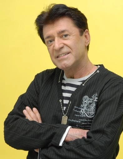 la-61-de-ani-gabriel-dorobantu-sa-retras-la-tara-cu-mama