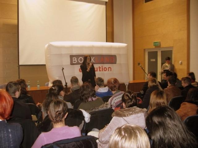 liceenii-brasoveni-fata-in-fata-cu-modelele-lor