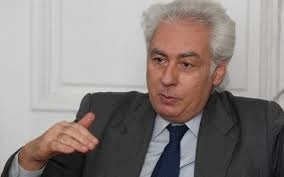 lucian-boia-sustine-o-conferinta-la-saguna