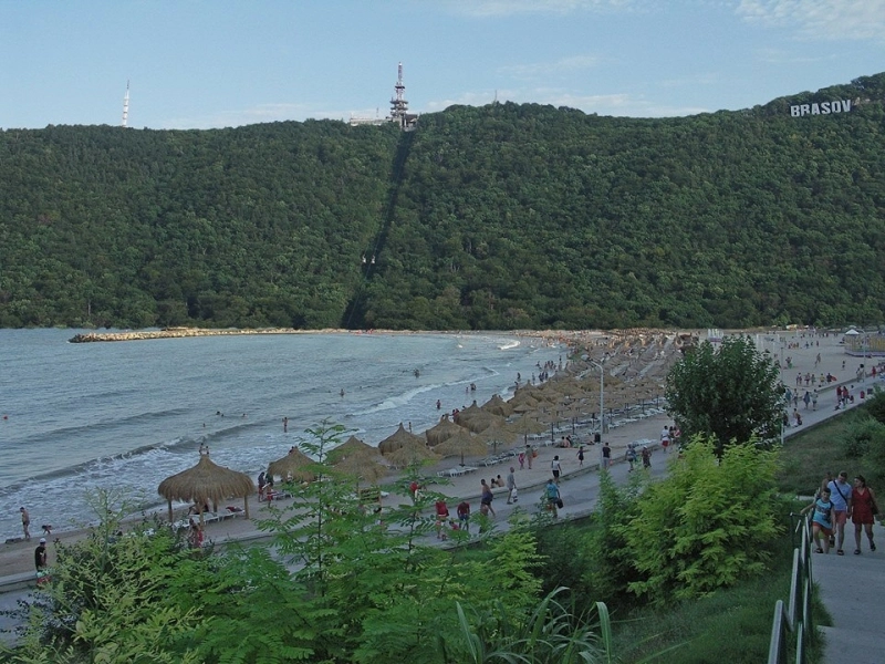 mare-si-plaja-la-brasov-