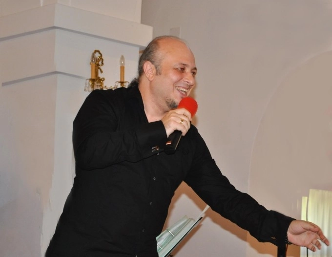 marius-dragomir-se-relanseaza