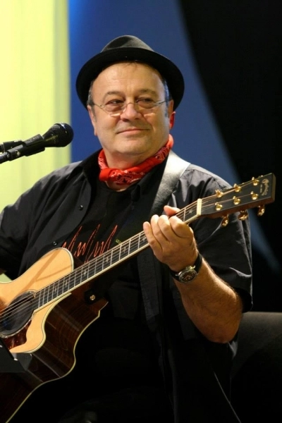 mircea-baniciu-nu-mai-are-voie-sa-cante-piesele-phoenix-semnate-de-nicu-covaci