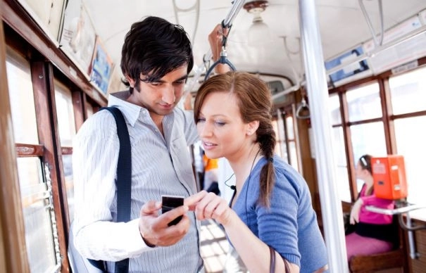 numarul-conexiunilor-mobile-il-va-depasi-in-2015-pe-cel-al-locuitorilor-planetei