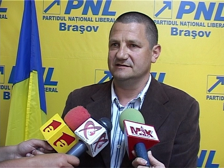 pensionarii-ar-putea-beneficia-de-transport-gratuit-pe-rat-brasov