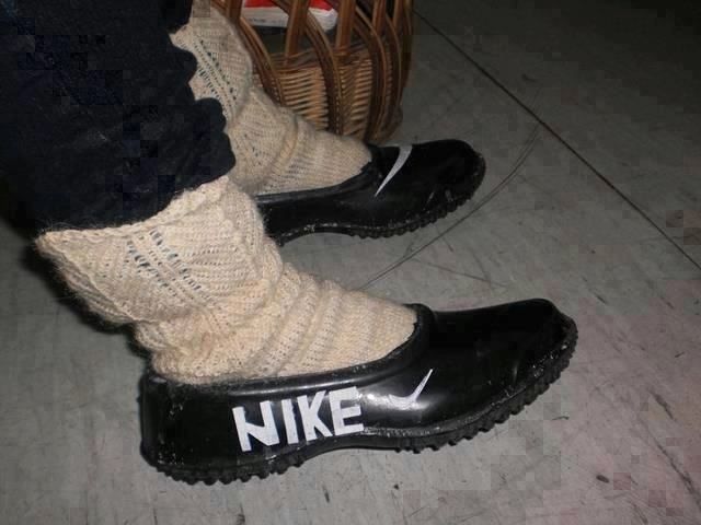 poza-zilei-prea-galos-prea-de-la-tara