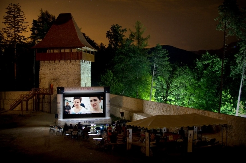 rasnov-festival-de-film-istoric-din-1-si-pana-in-10-august-vezi-surprizele-evenimentului