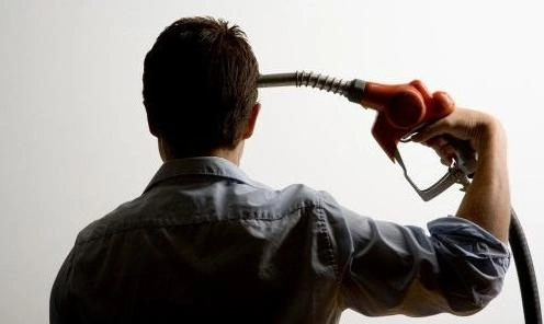 romania-in-topul-tarilor-cu-cea-mai-scumpa-benzina