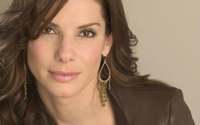 sandra-bullock-ce-a-descoperit-cand-sia-cautat-numele-pe-google