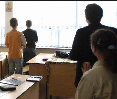 sfanta-fituica-doi-profesori-de-religie-au-copiat-la-examen